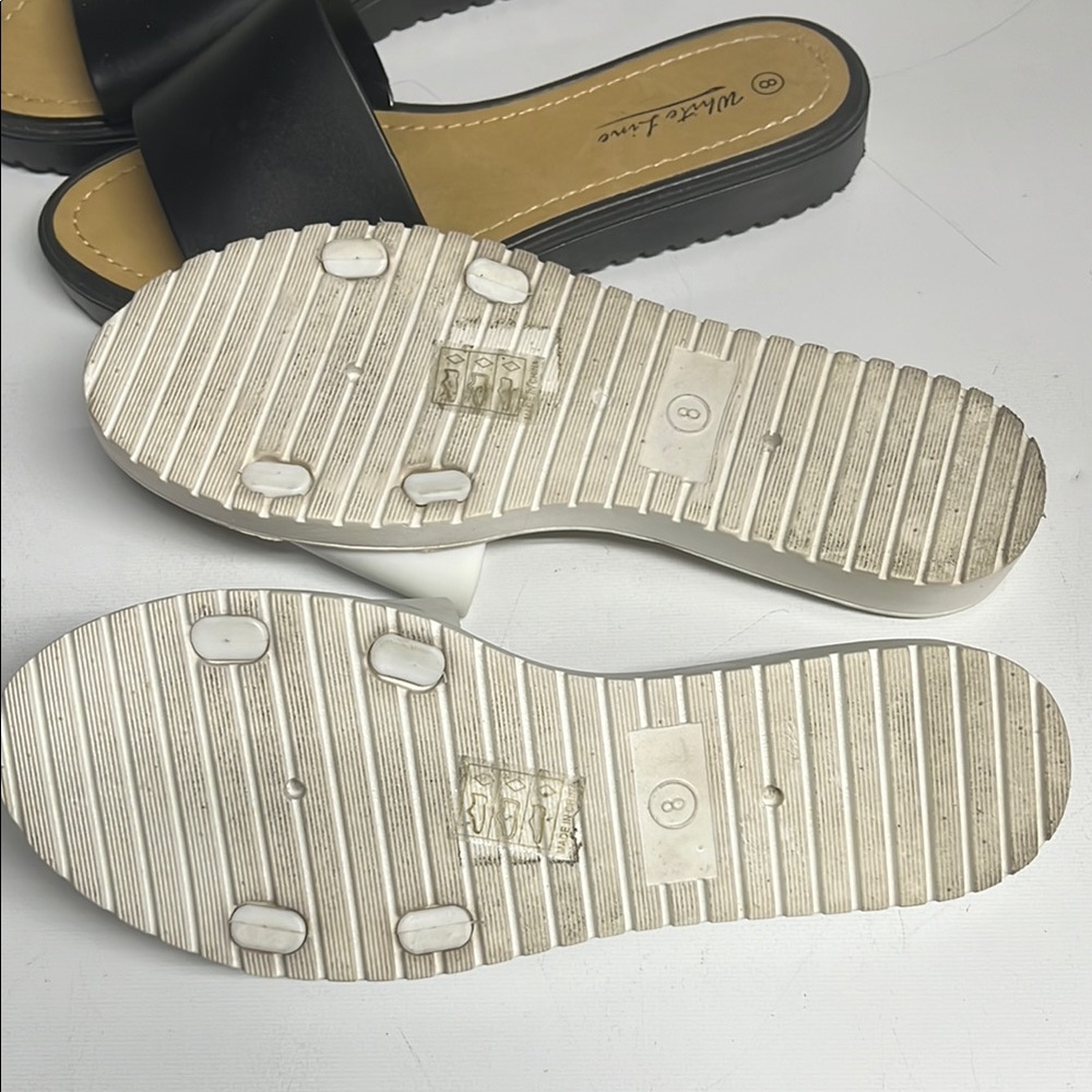 Set of 2 Black and White Slide Sandals - Picture 4 of 5